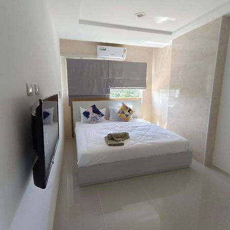 Trio Gems Condo, Pattaya Thailand Jomtien Beach Esterno foto