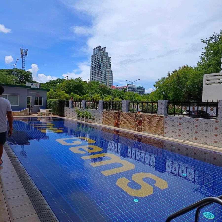 Trio Gems Condo, Pattaya Thailand Jomtien Beach Esterno foto