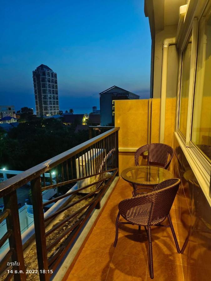 Trio Gems Condo, Pattaya Thailand Jomtien Beach Esterno foto